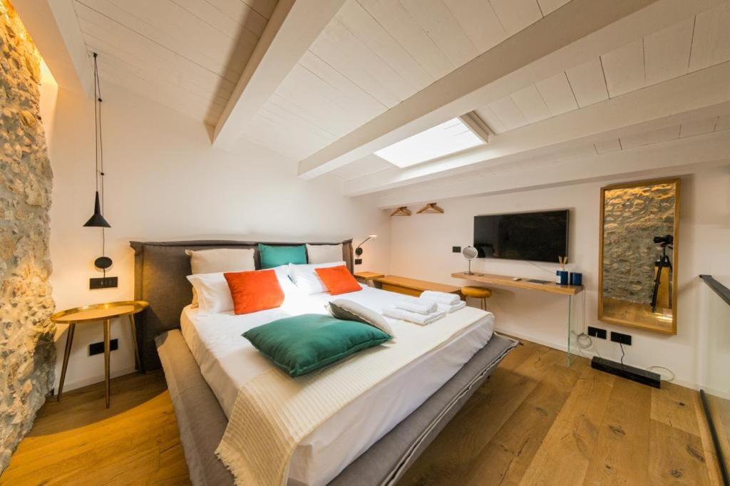 Moramusa Charme Apartment Чефалу Екстериор снимка